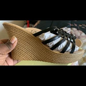 Novelly Sandal Size 9